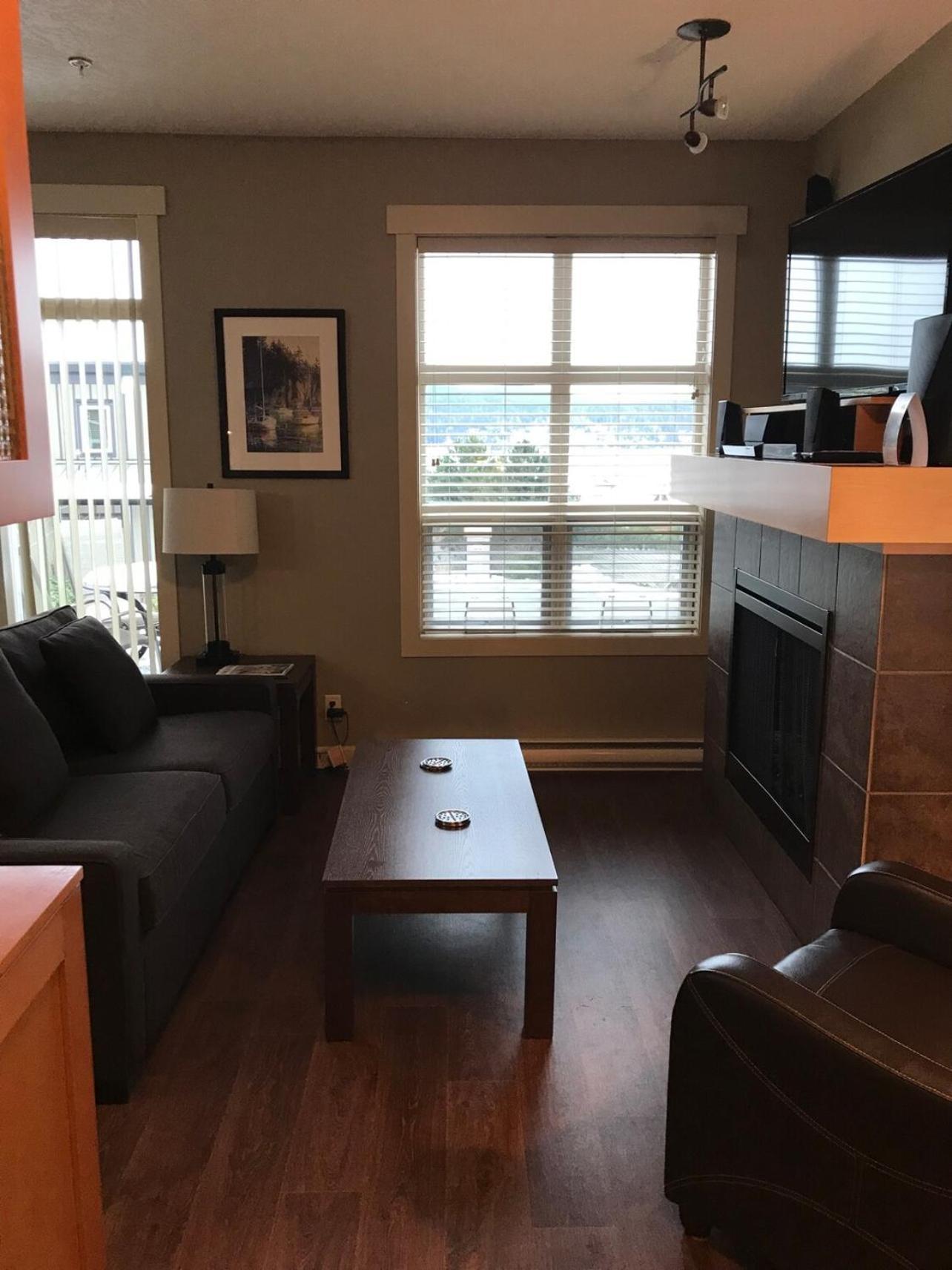 Sheringham Townhouse - Sooke Kültér fotó