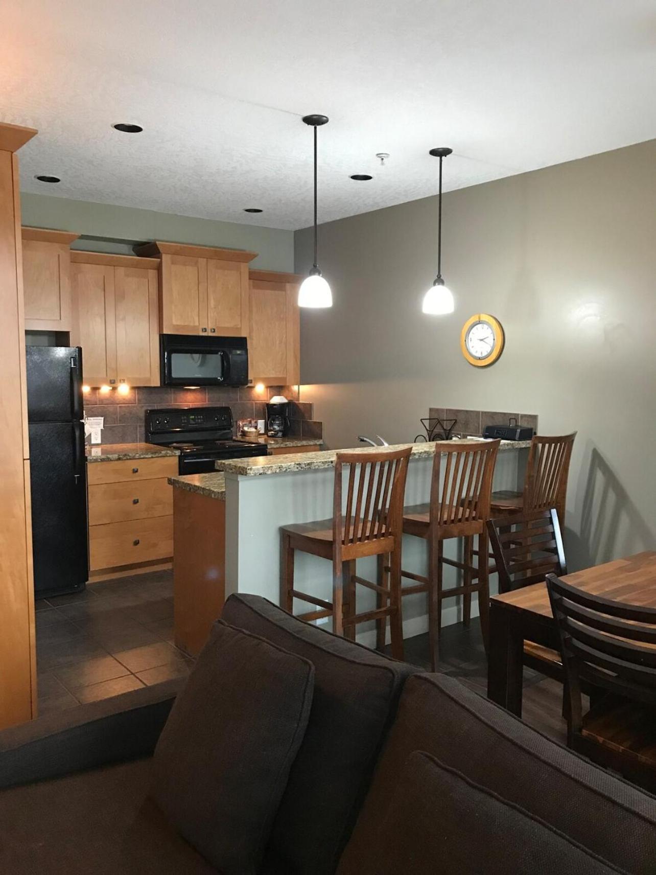 Sheringham Townhouse - Sooke Kültér fotó